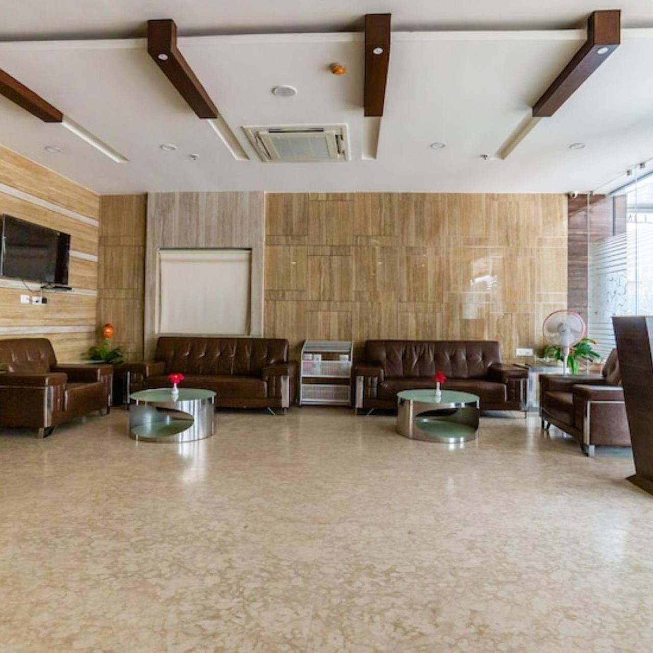 Hotel Svm Grand Medipally ハイデラバード エクステリア 写真